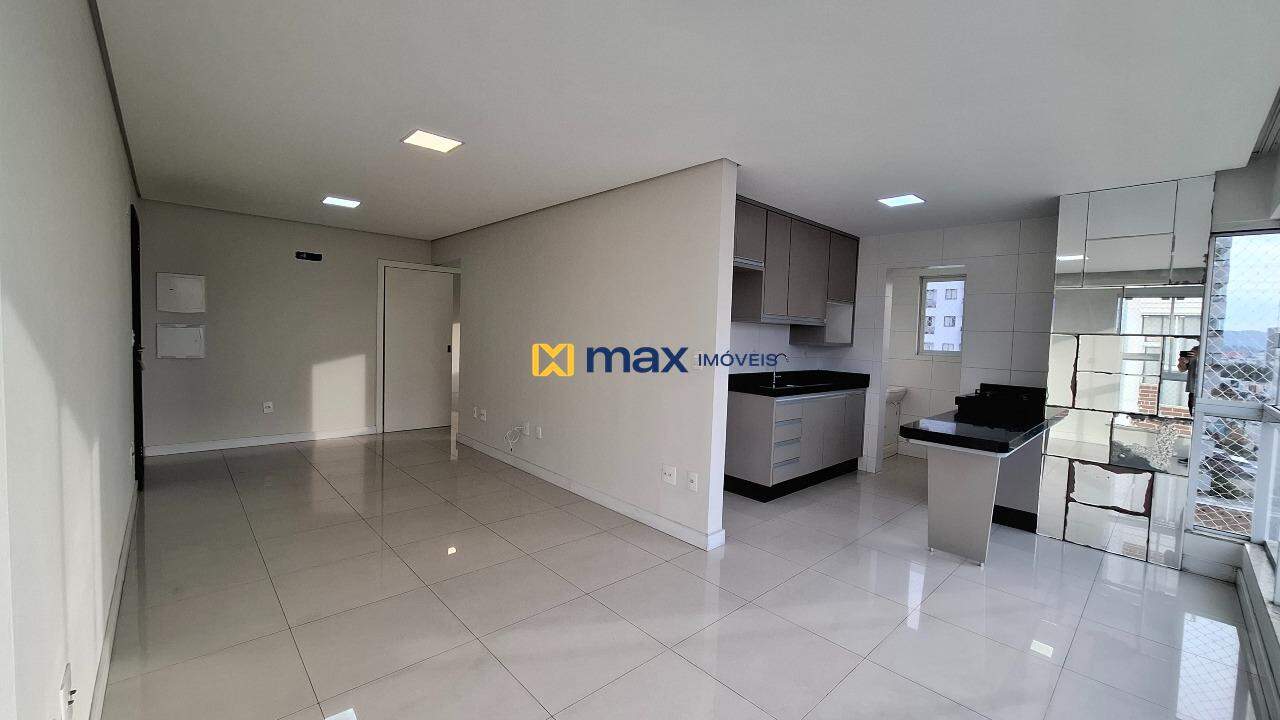 Apartamento para aluguel no São João: Sala de Estar e Jantar