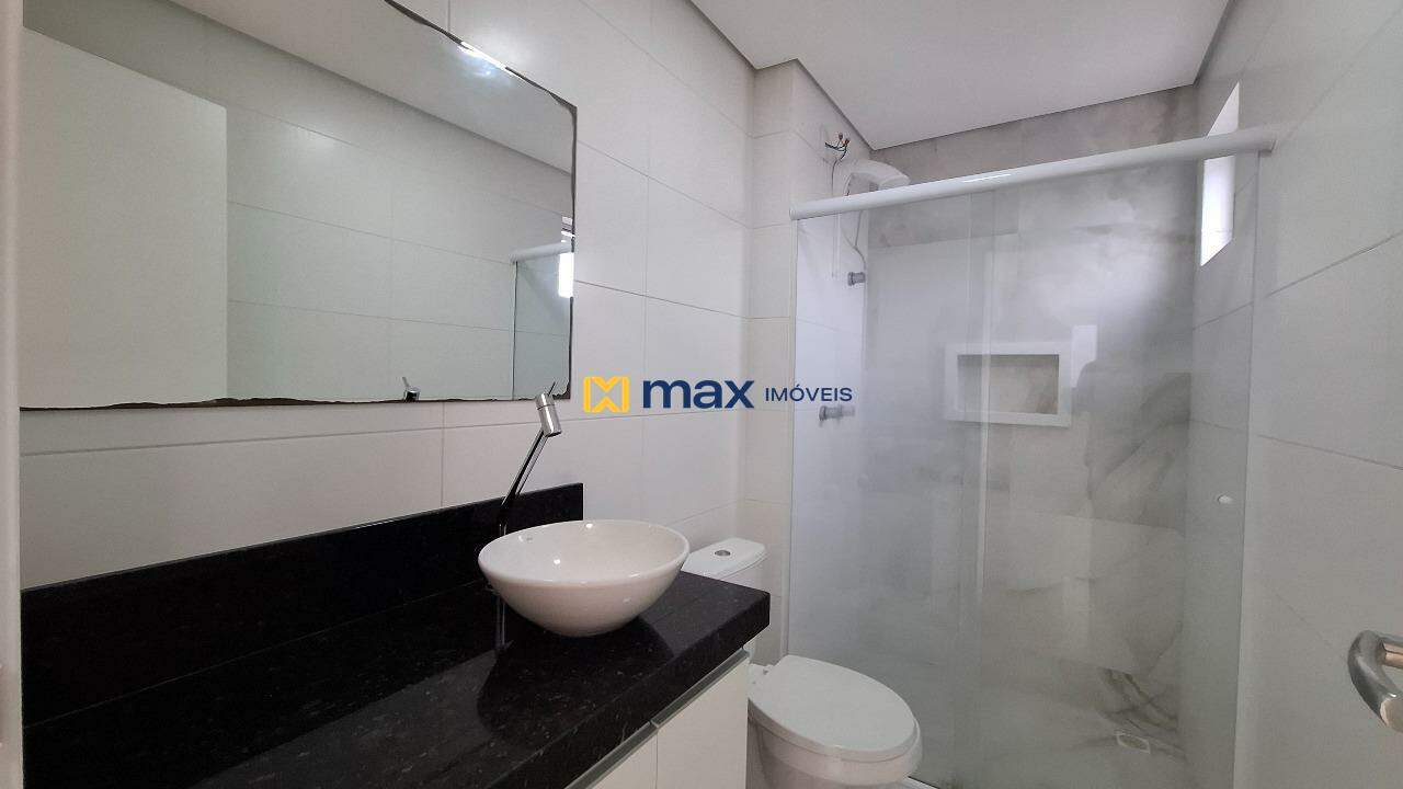Apartamento para aluguel no São João: Banheiro Suíte