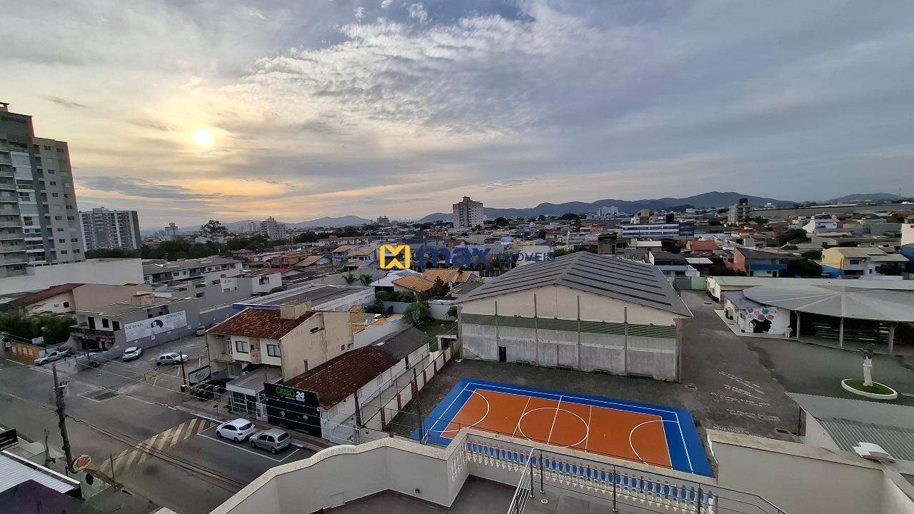 Apartamento para aluguel no São João: Vista Sacada