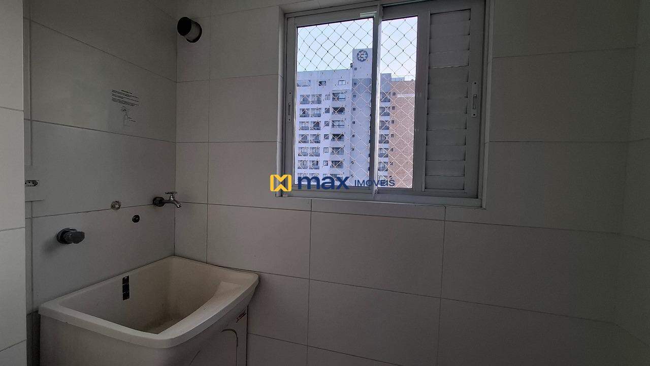 Apartamento para aluguel no São João: Lavanderia
