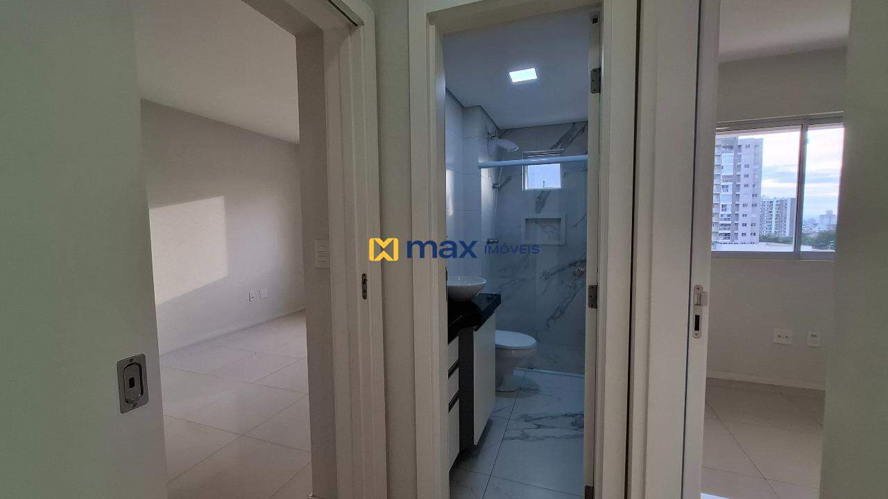Apartamento para aluguel no São João: Hall dos Quartos