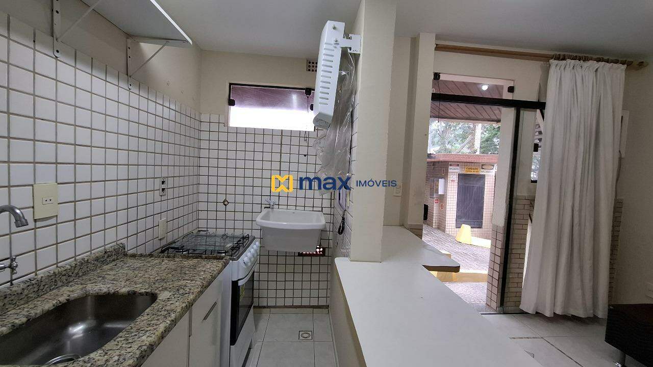 Apartamento para aluguel no Ressacada: Cozinha/ Lavanderia