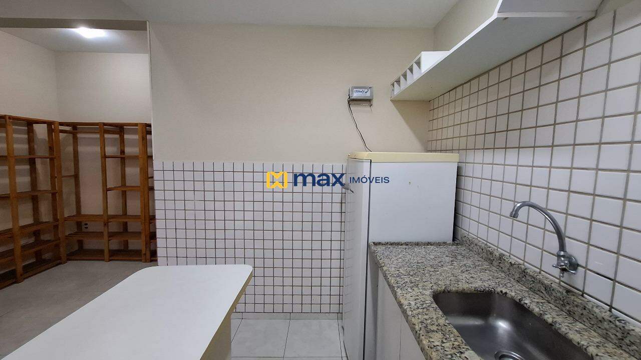 Apartamento para aluguel no Ressacada: Cozinha/ Lavanderia