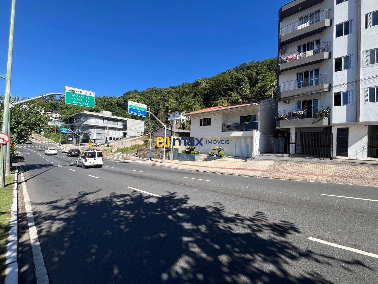 Apartamento para aluguel no Nações: 