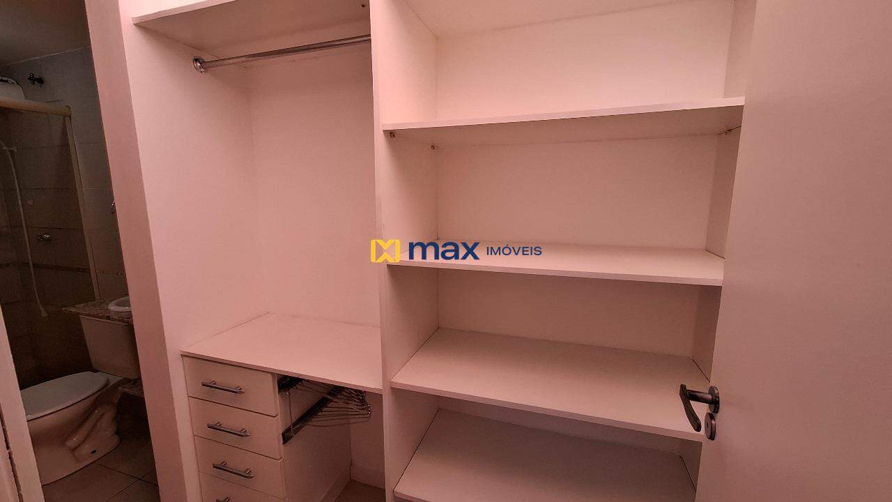 Apartamento para aluguel no Ressacada: Closet