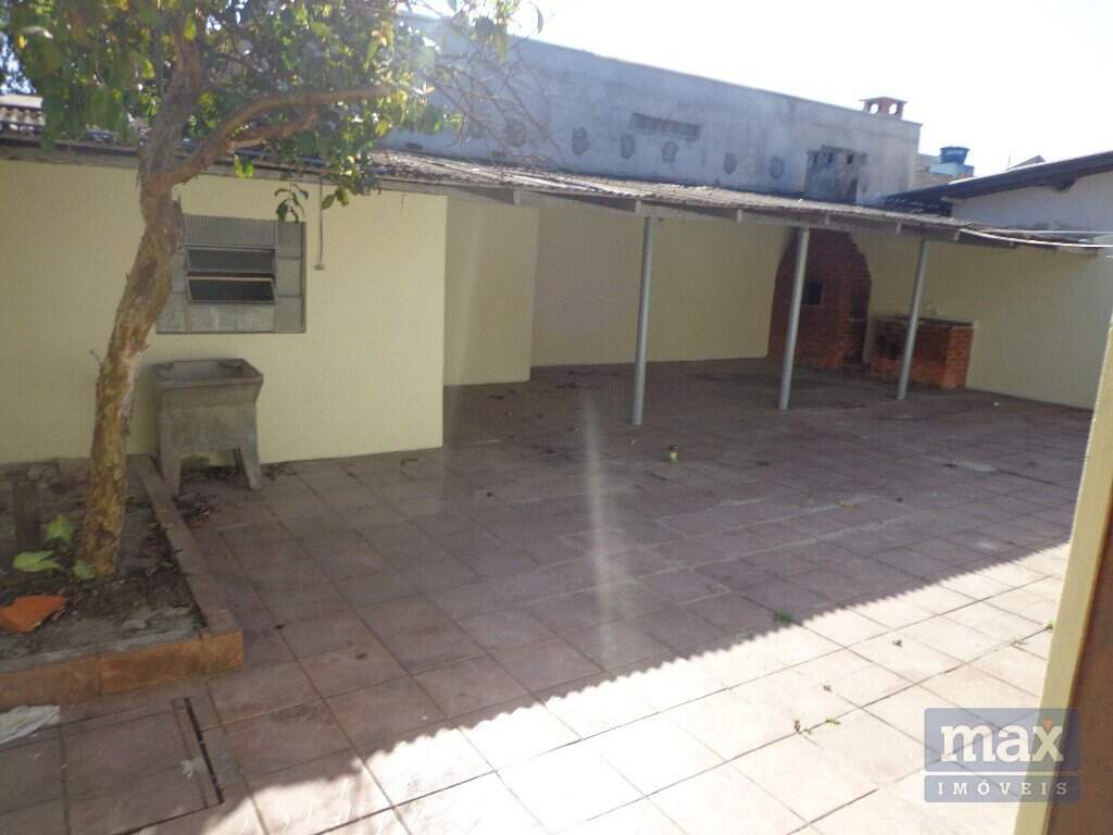 Casa para aluguel no São Vicente: