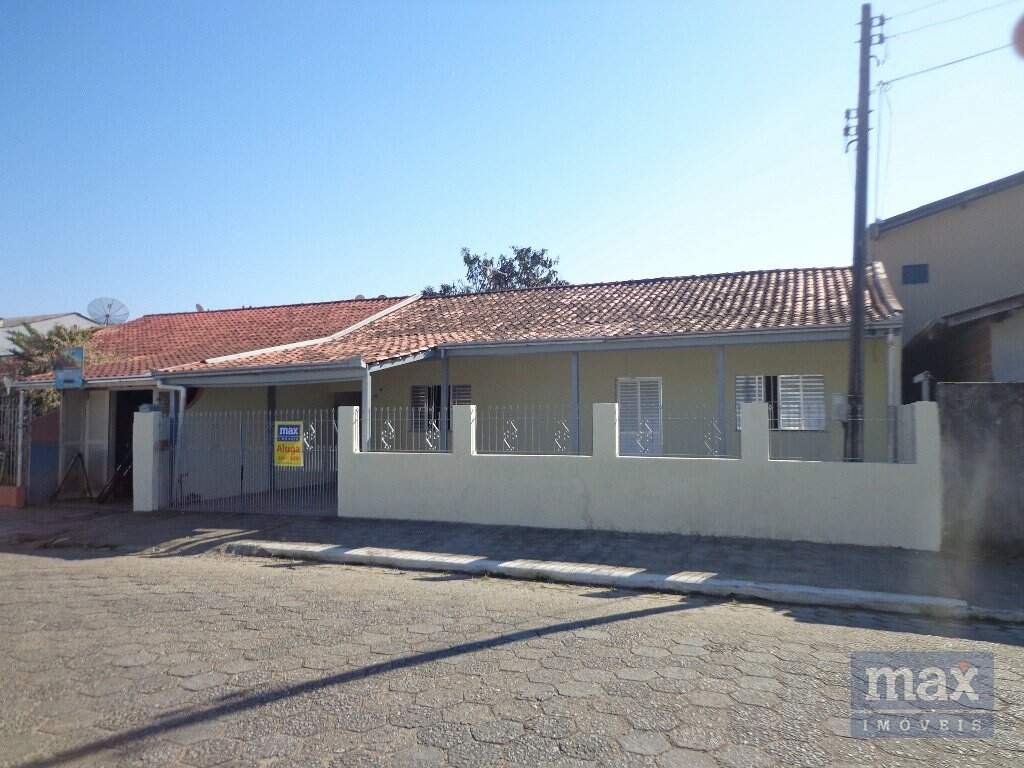 Casa para aluguel no São Vicente: 