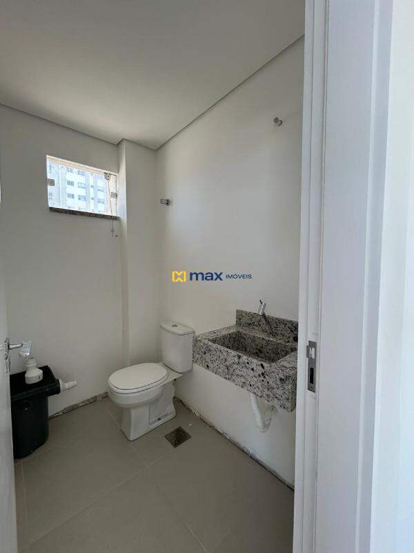 Sala para aluguel no Centro: Lavabo 