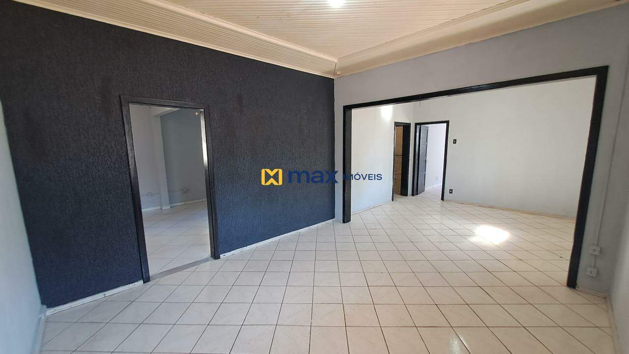 Casa Comercial para aluguel no Centro: Sala 1