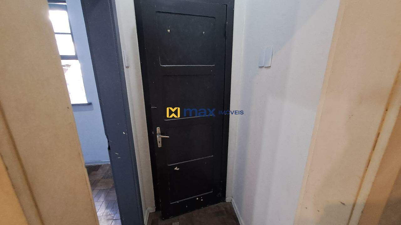 Casa Comercial para aluguel no Centro: Depósito 