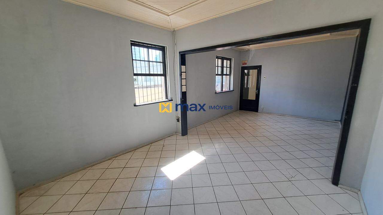 Casa Comercial para aluguel no Centro: Sala 1