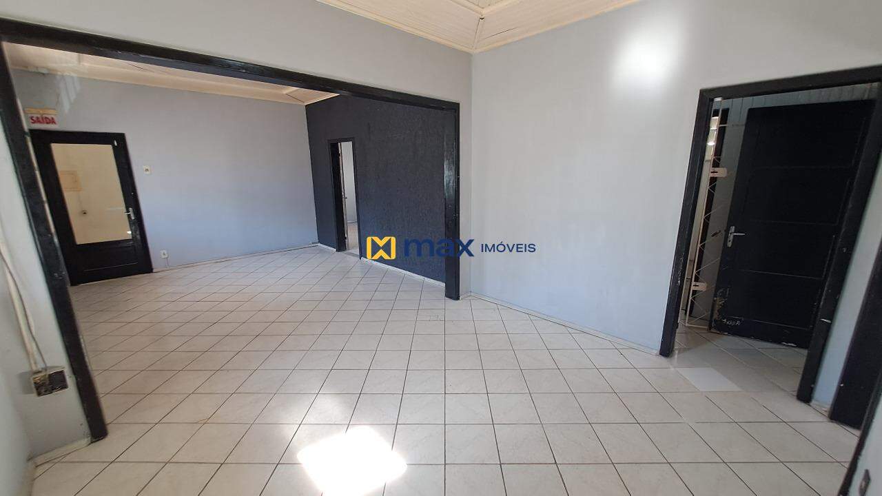 Casa Comercial para aluguel no Centro: Sala 1