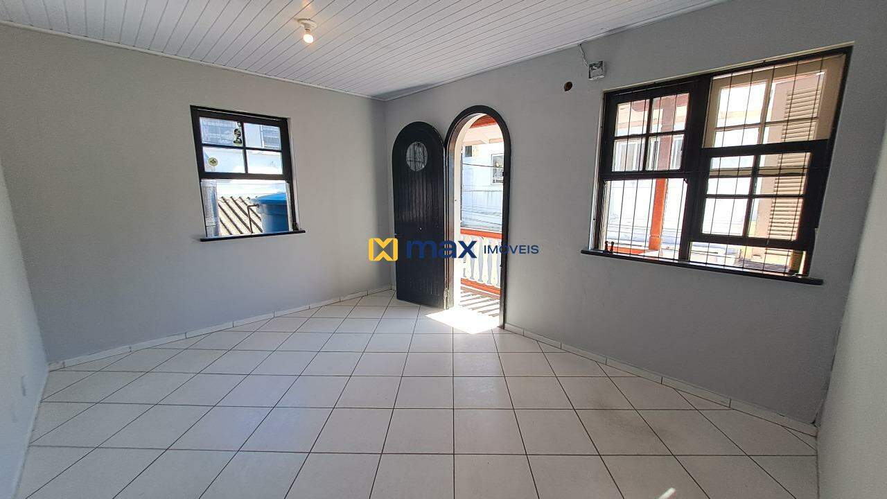 Casa Comercial para aluguel no Centro: Sala 2