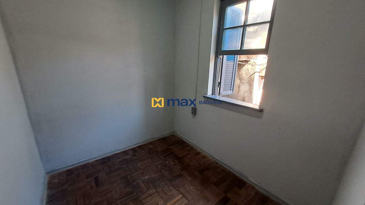 Casa Comercial para aluguel no Centro: Sala 4