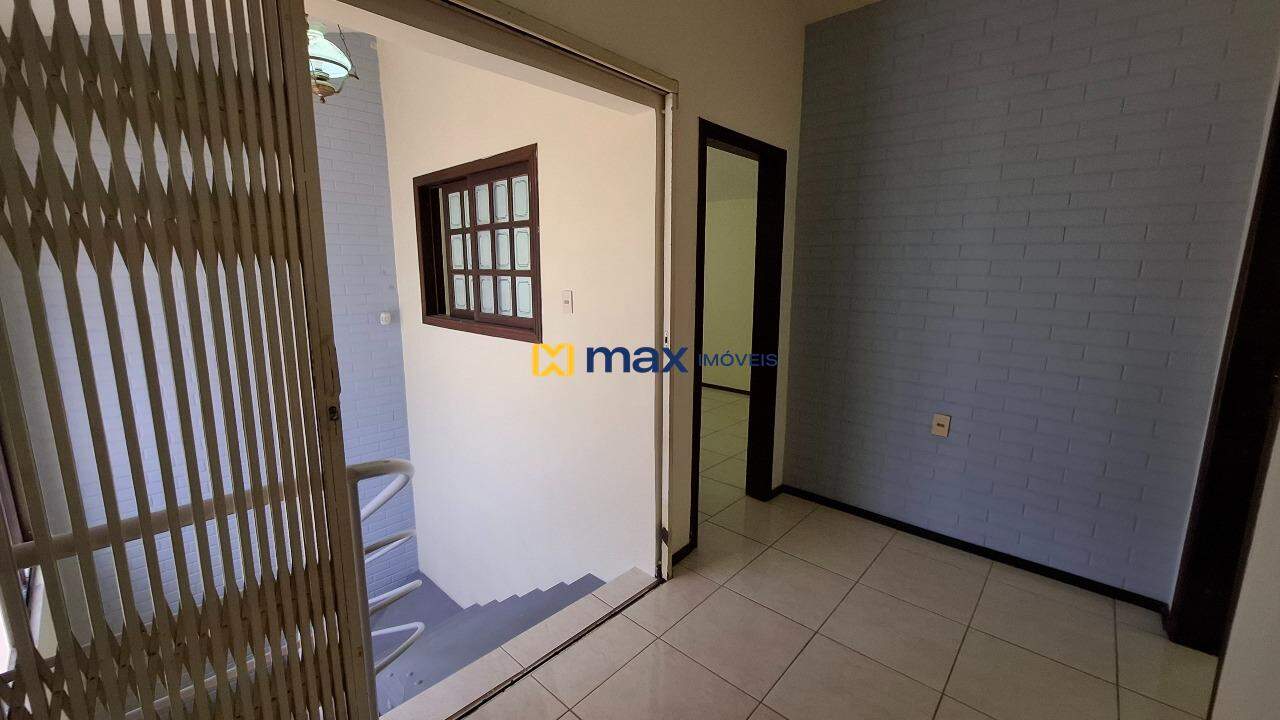 Casa para aluguel no Vila Operária: Hall 2