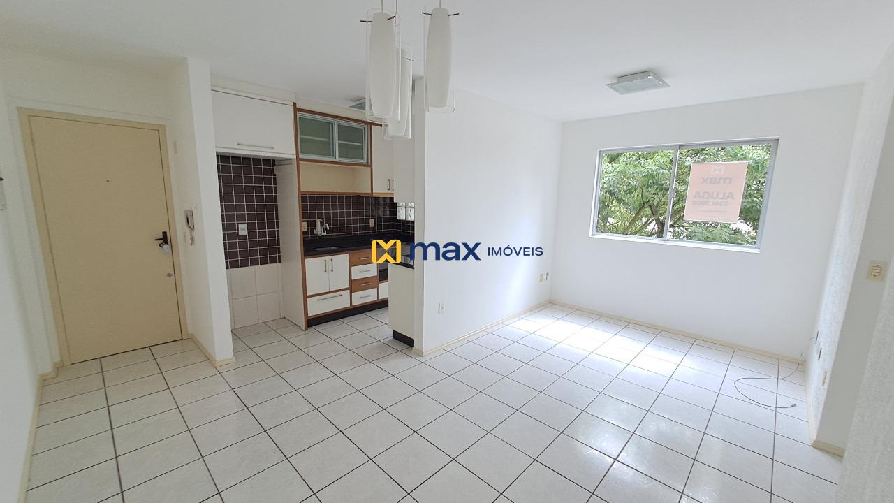 Apartamento para aluguel no Cordeiros: Sala de Estar e Jantar