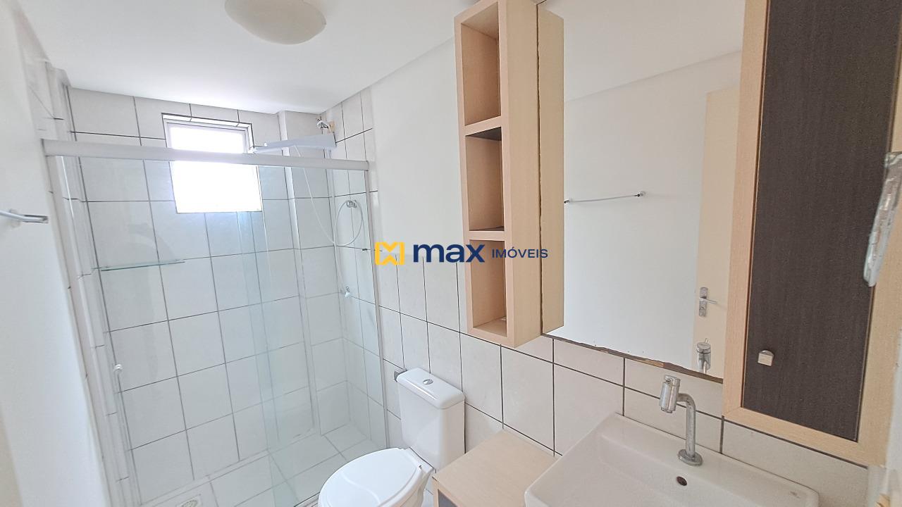 Apartamento para aluguel no Cordeiros: Banheiro Social