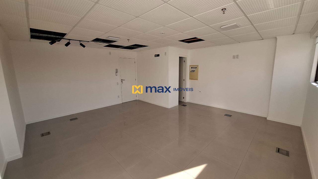 Sala para aluguel no Fazenda: Sala