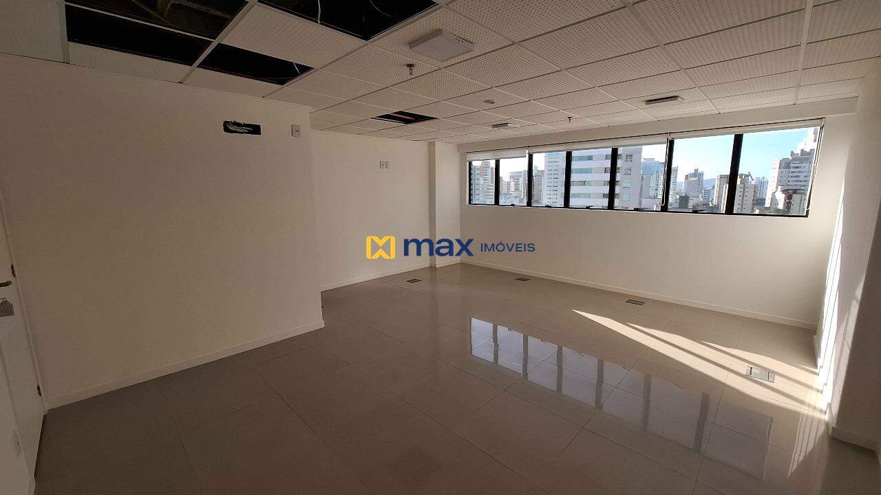 Sala para aluguel no Fazenda: Sala