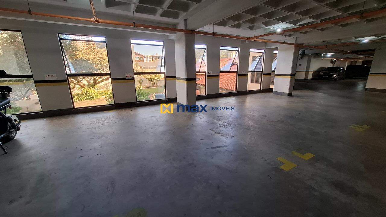 Sala para aluguel no Fazenda: Garagem