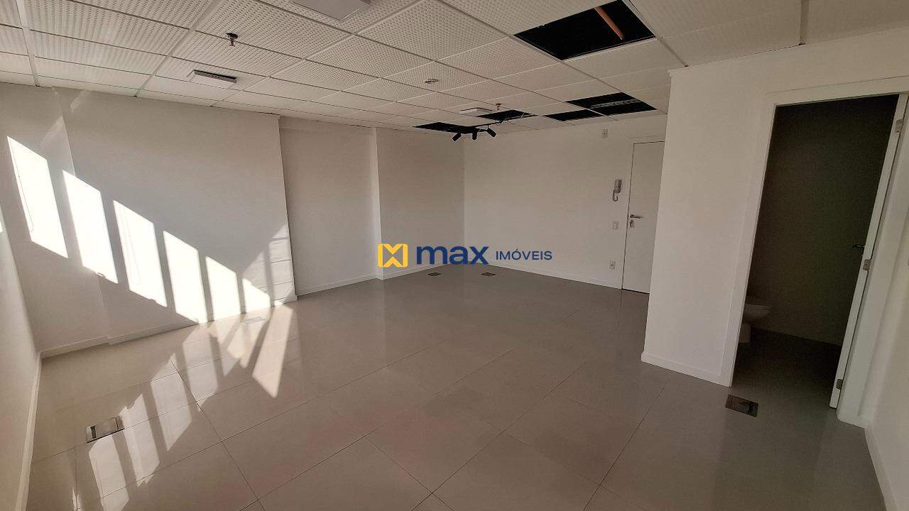 Sala para aluguel no Fazenda: Sala