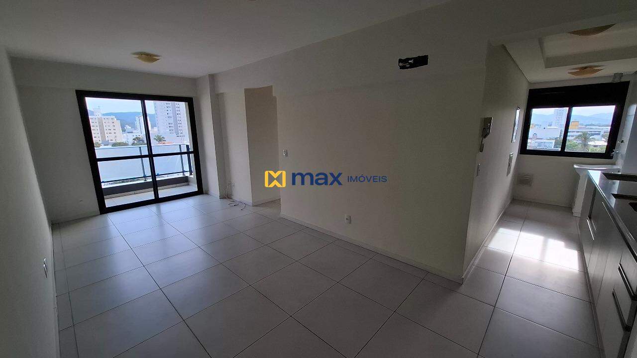 Apartamento para aluguel no Centro: Sala de Estar e Jantar