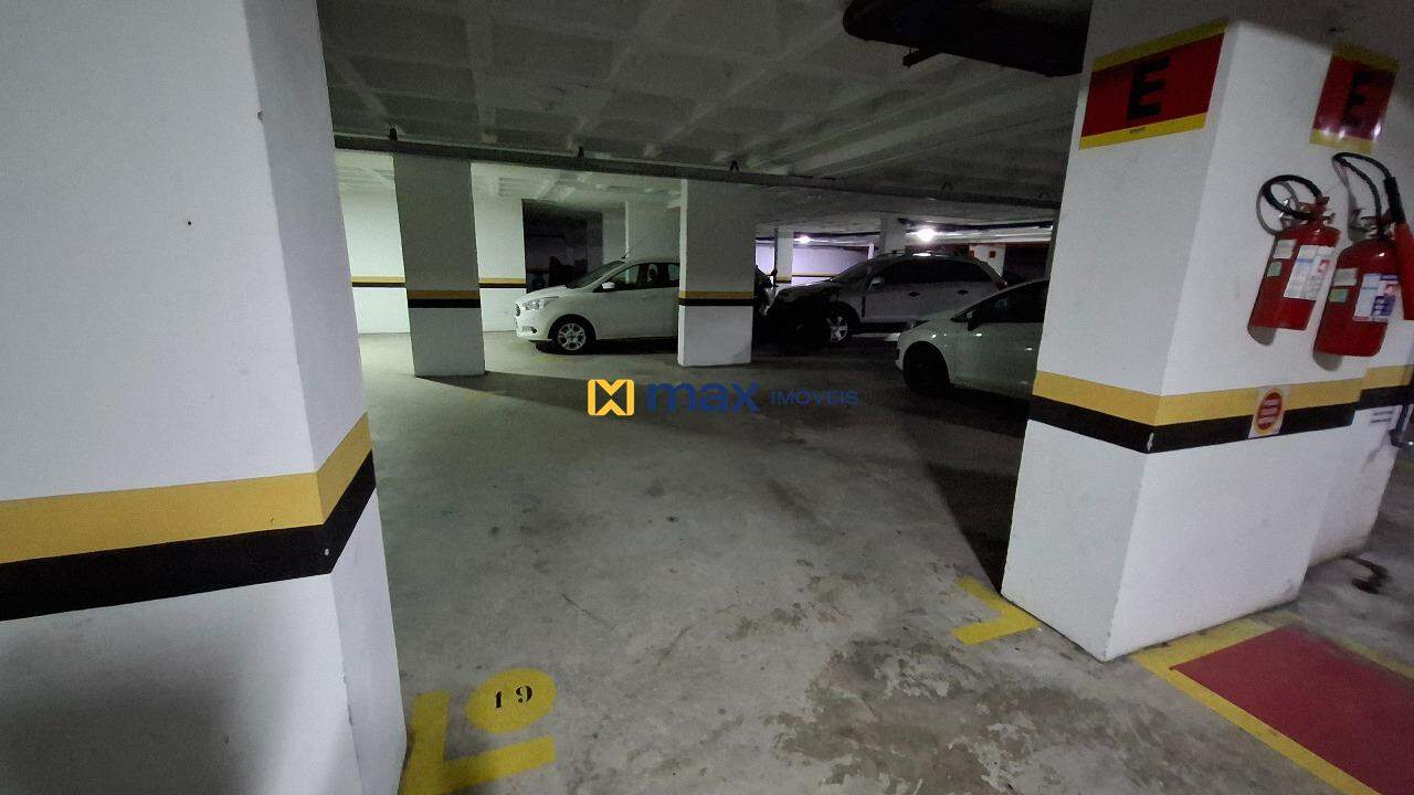 Apartamento para aluguel no Centro: Garagem