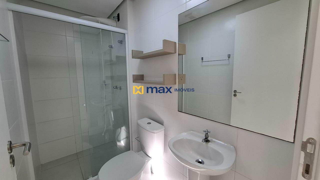Apartamento para aluguel no Centro: Banheiro Suíte