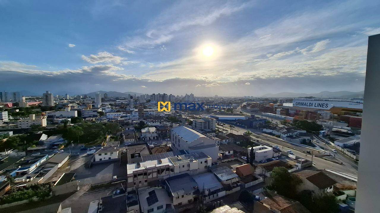Apartamento para aluguel no Centro: Vista Sacada