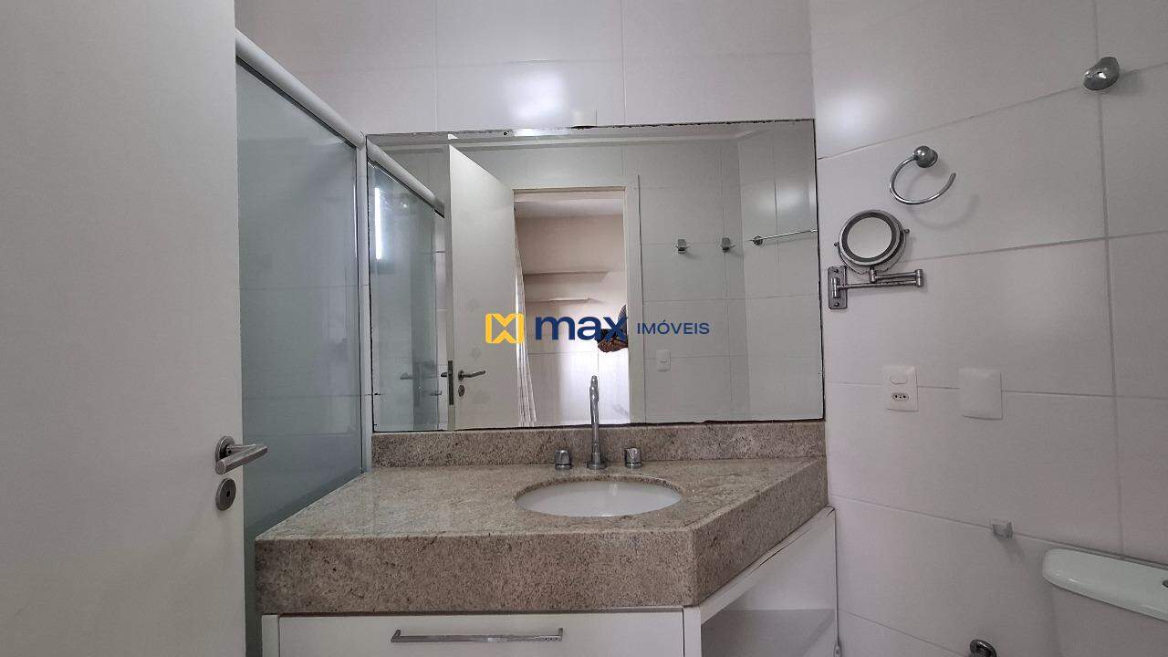 Apartamento para aluguel no Fazenda: Banheiro Suíte