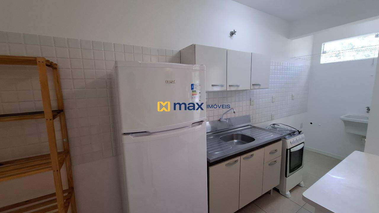 Apartamento para aluguel no Ressacada: Cozinha/ Lavanderia