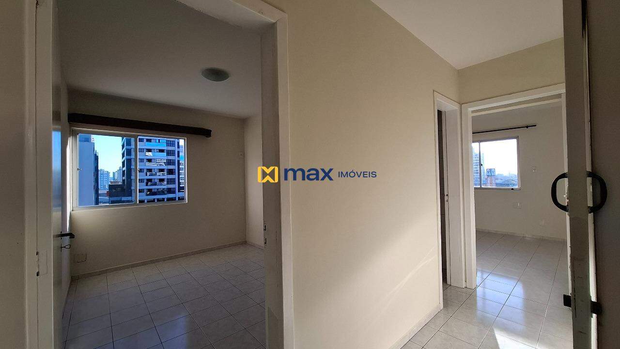 Apartamento para aluguel no Centro: Corredor