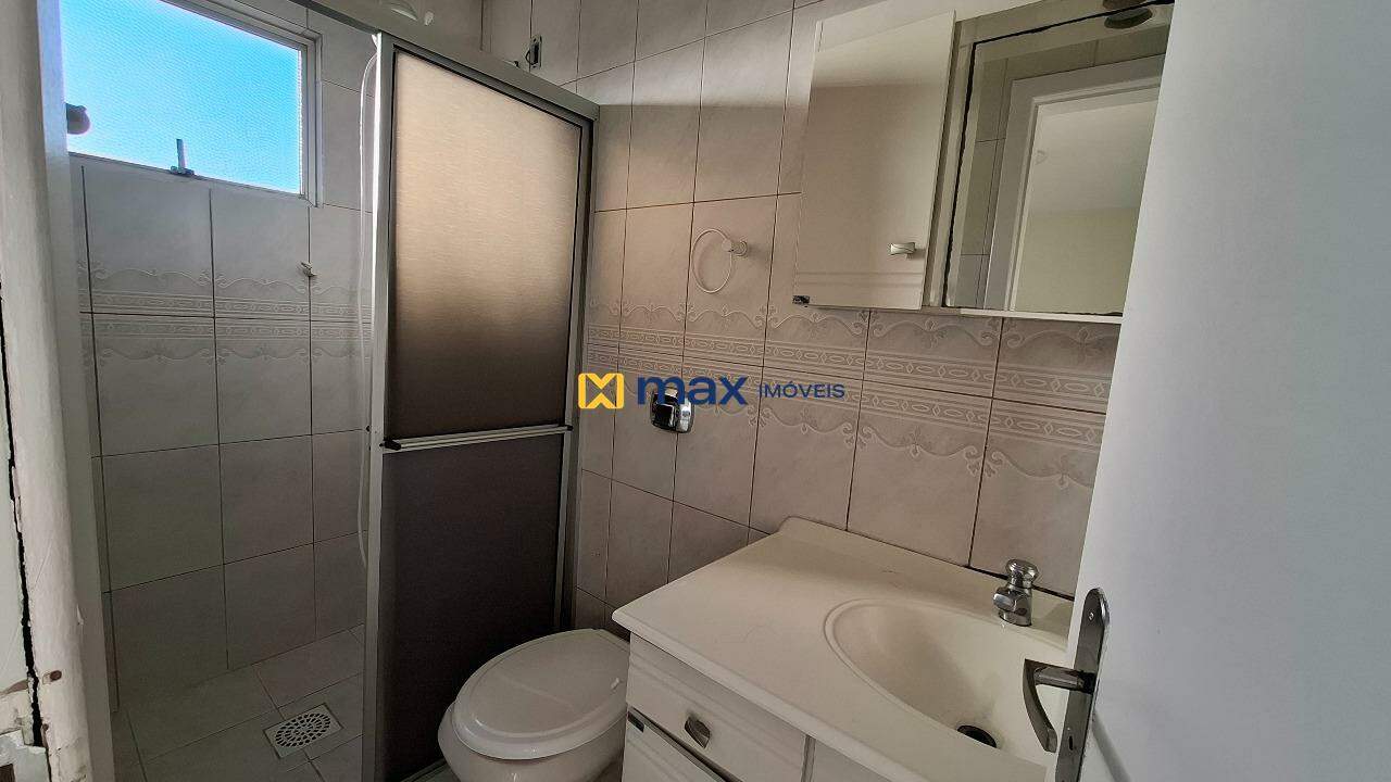 Apartamento para aluguel no Centro: Banheiro Suíte