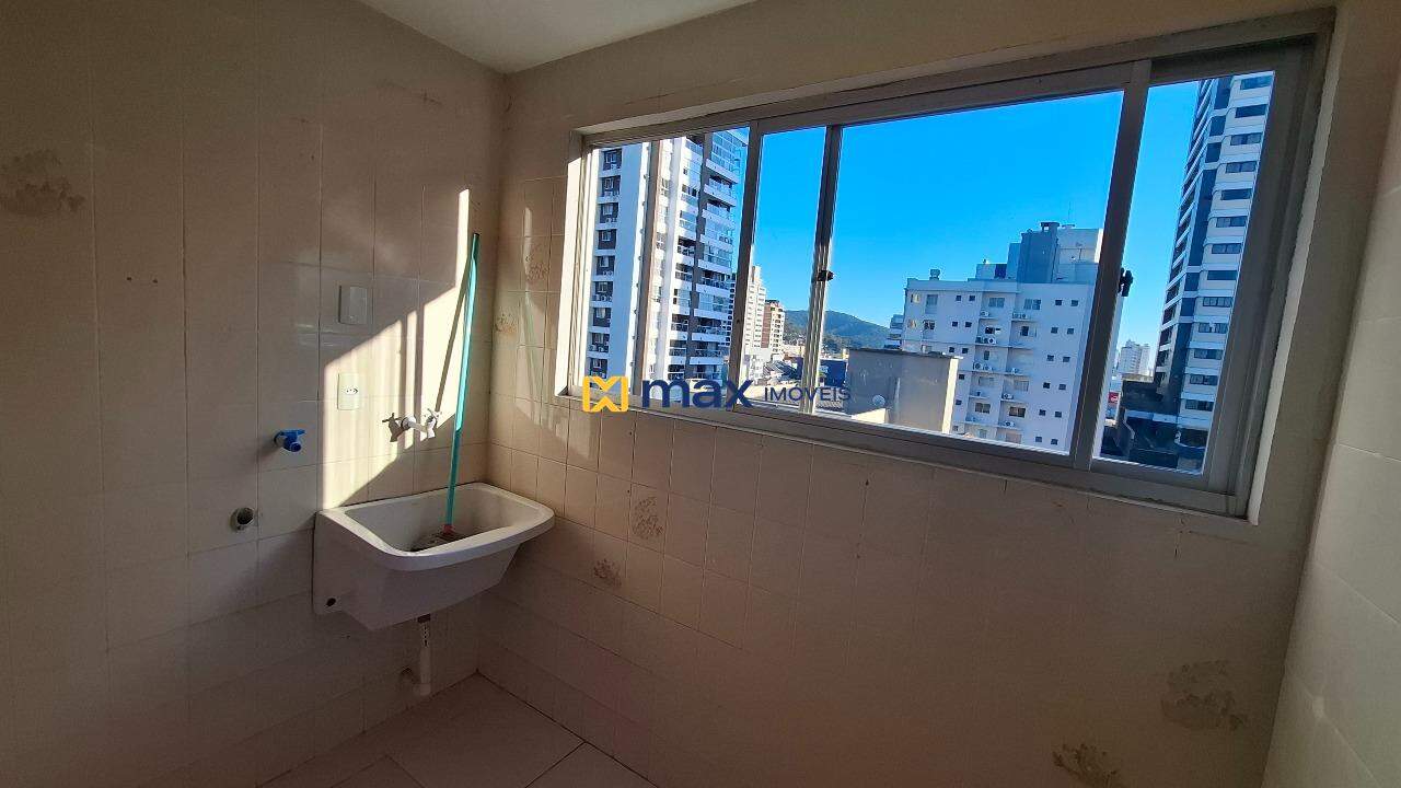 Apartamento para aluguel no Centro: Lavanderia