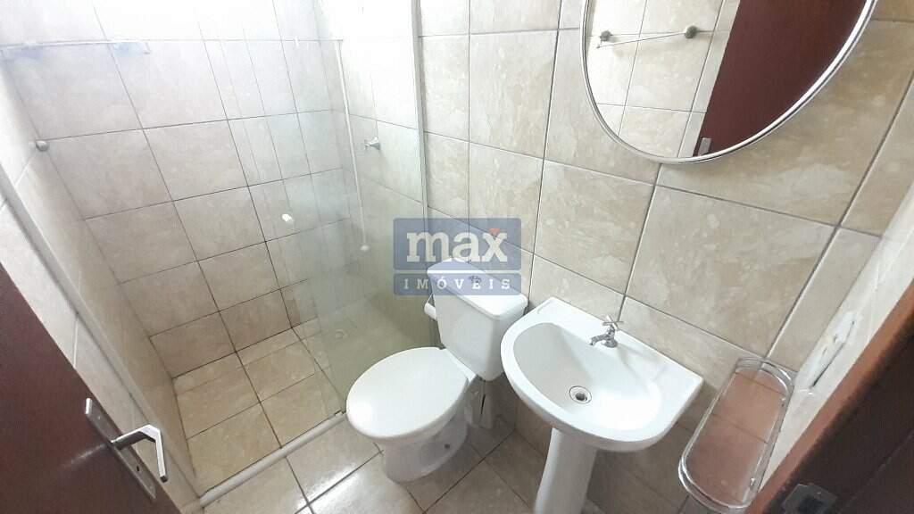Apartamento para aluguel no Cordeiros: Banheiro