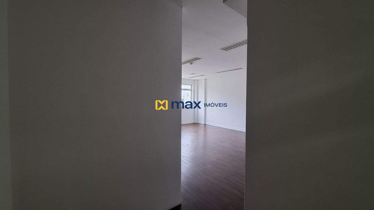 Sala para aluguel no Centro: Hall de Entrada