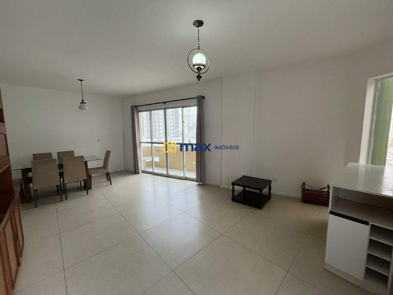 Apartamento para aluguel no Centro: 