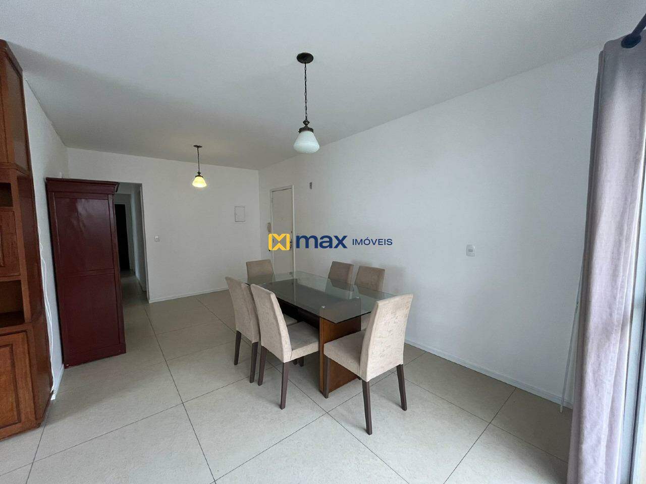 Apartamento para aluguel no Centro: 
