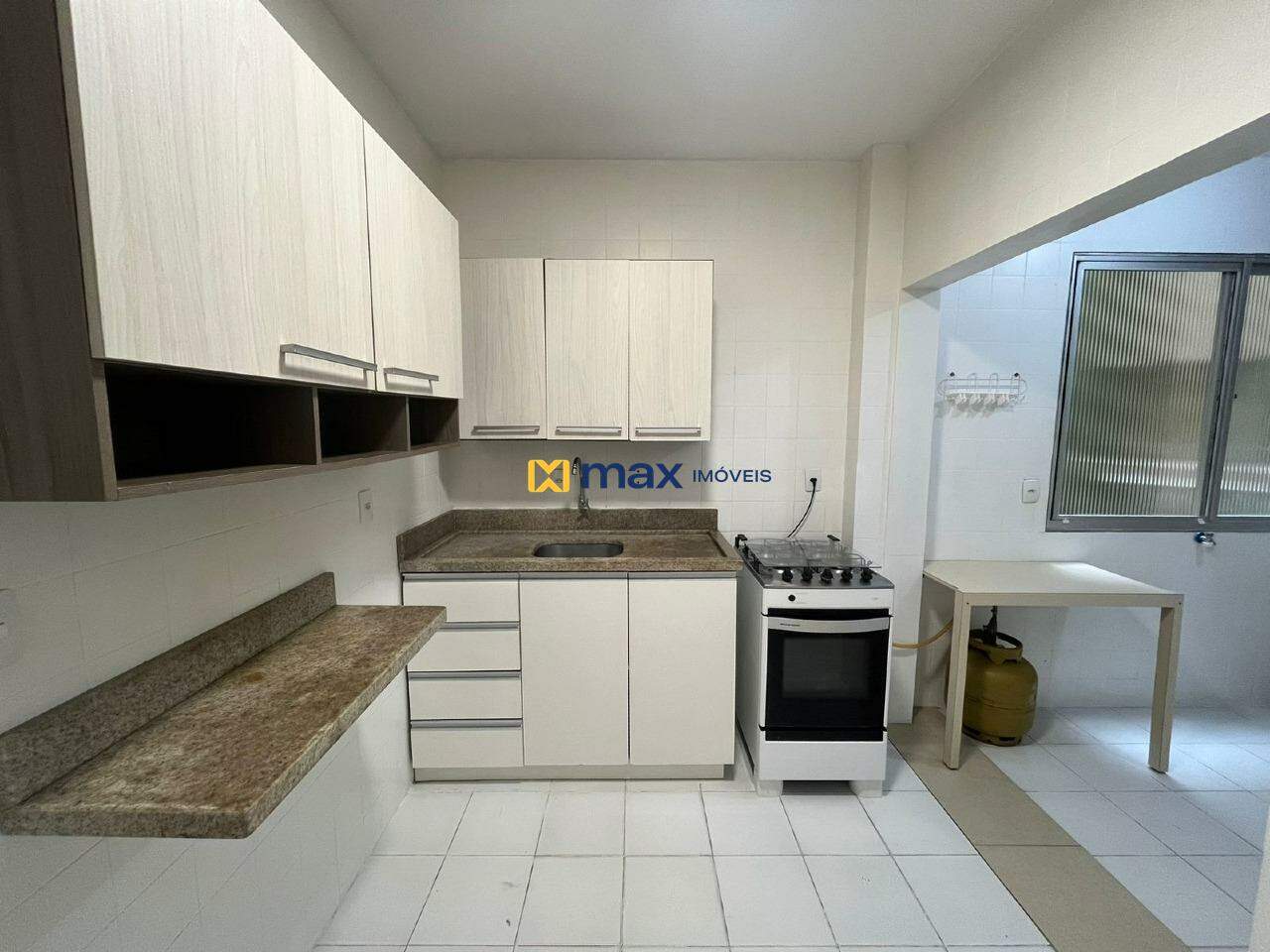 Apartamento para aluguel no Centro: 
