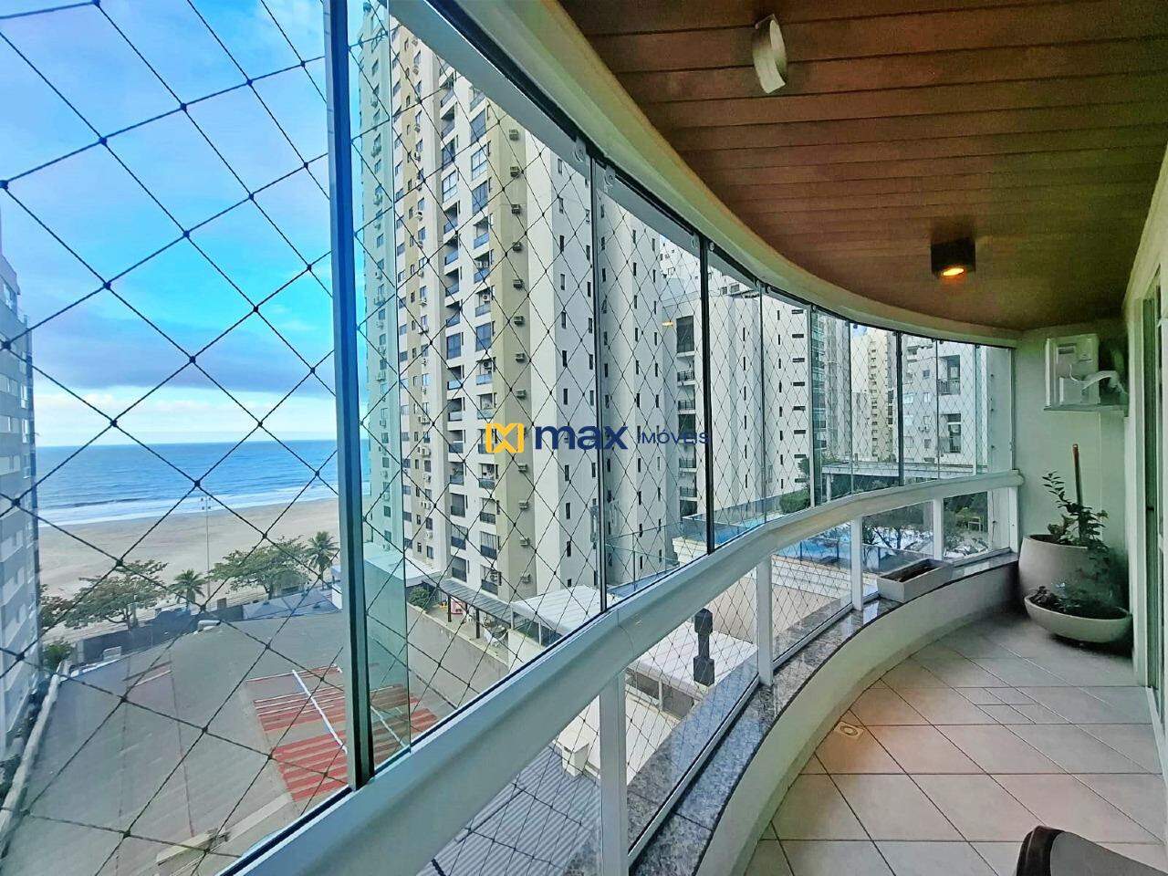 Apartamento para aluguel no Centro: Sacada Suíte 2 Av Atlantica