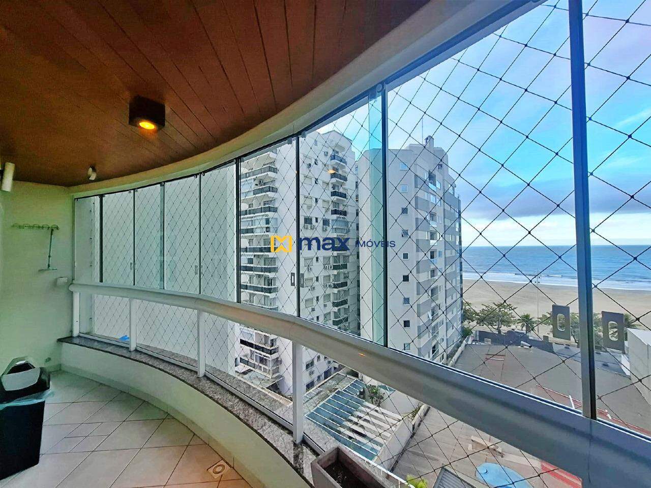 Apartamento para aluguel no Centro: Sacada Suíte 2 Av Atlantica