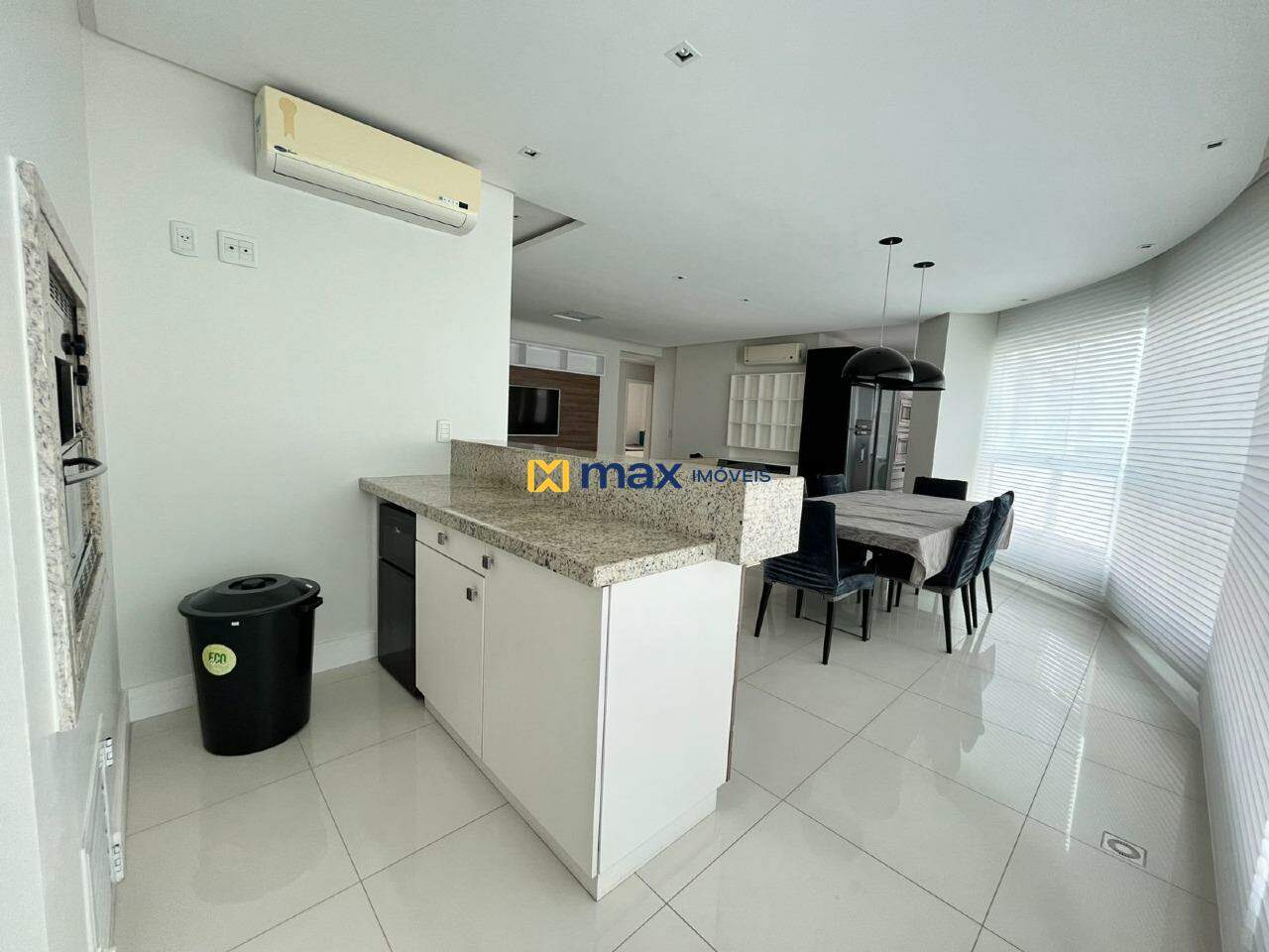 Apartamento para aluguel no Centro: 