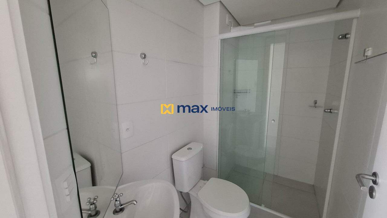 Apartamento para aluguel no Centro: Banheiro Social