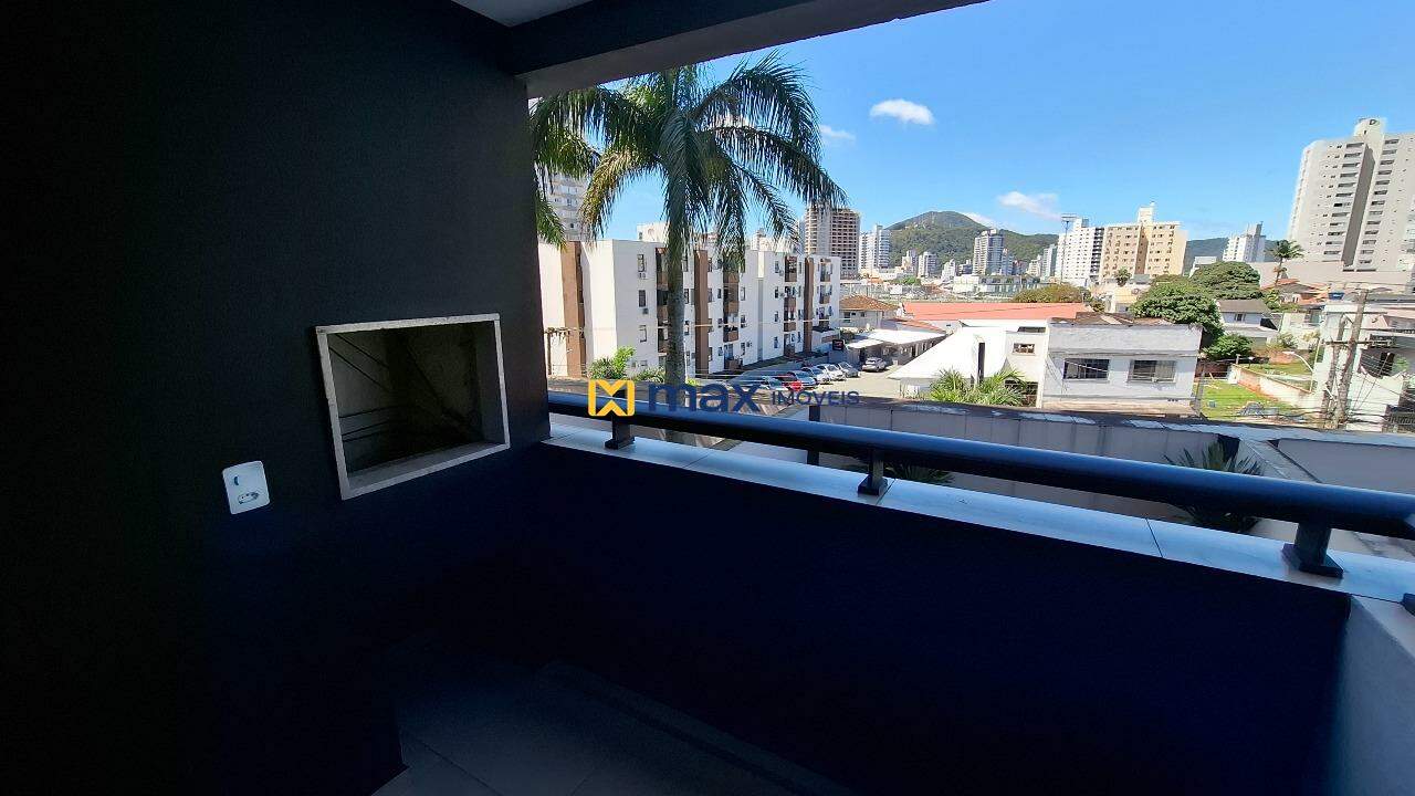 Apartamento para aluguel no Centro: Sacada