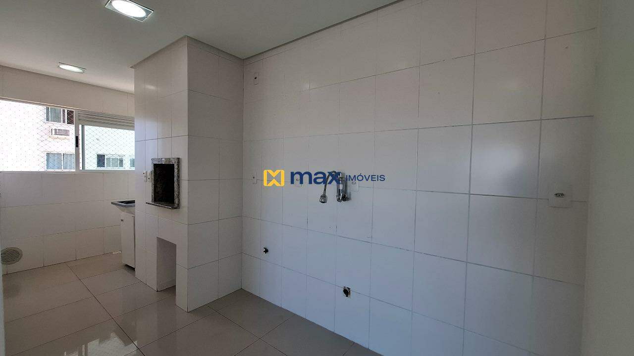Apartamento para aluguel no Barra do Rio: Cozinha/ Lavanderia