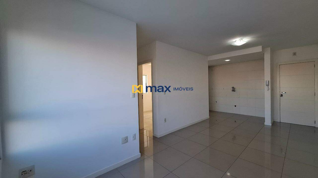 Apartamento para aluguel no Barra do Rio: Sala de Estar e Jantar