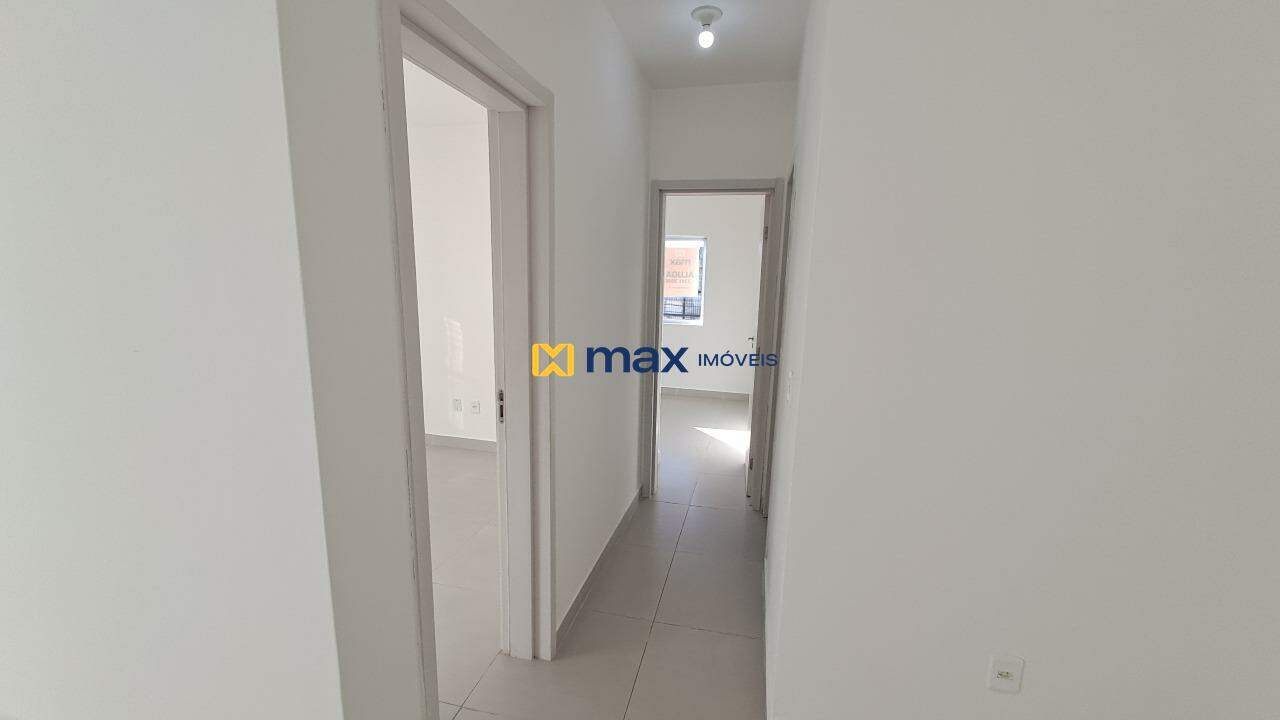 Apartamento para aluguel no São Vicente: Hall dos Quartos