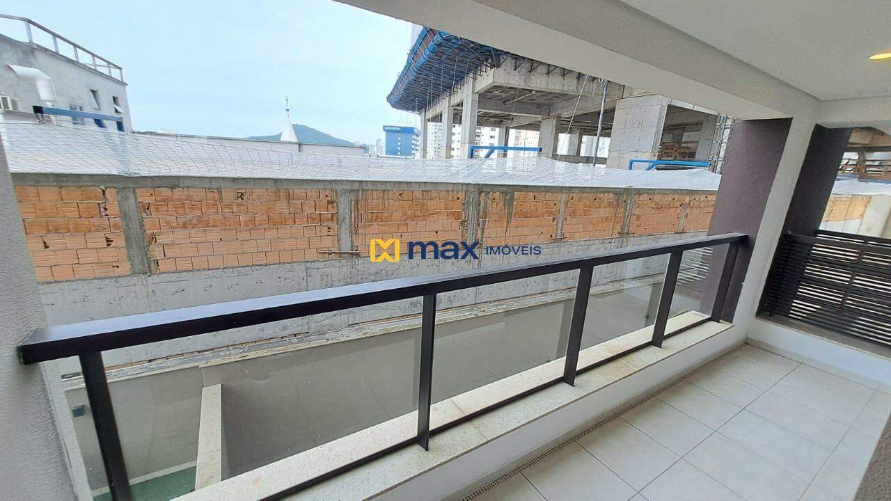 Apartamento para aluguel no Centro: Sacada
