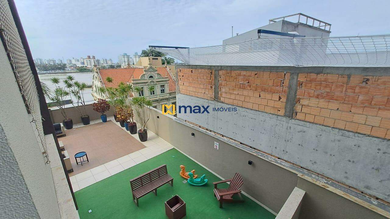 Apartamento para aluguel no Centro: Vista da Sacada