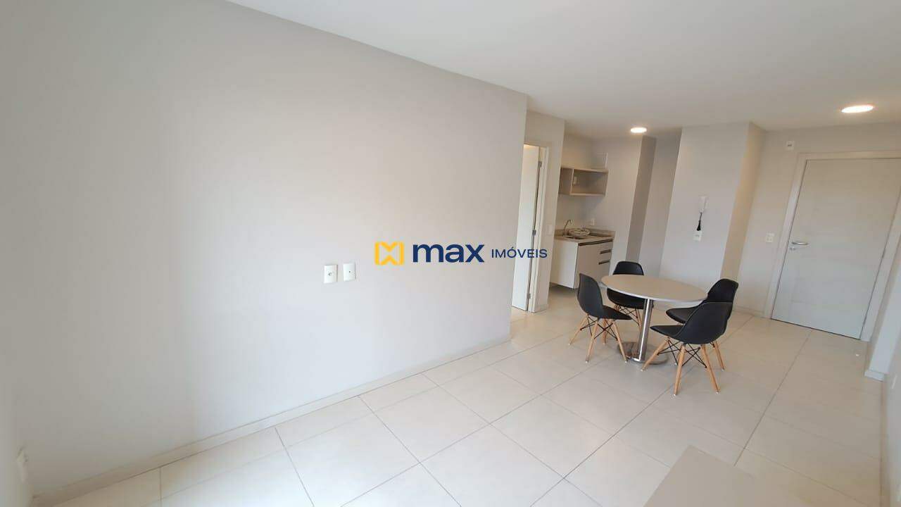 Apartamento para aluguel no Centro: Sala de Estar e Jantar